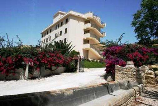 Hotel Villa Mokarta Salemi ภายนอก รูปภาพ