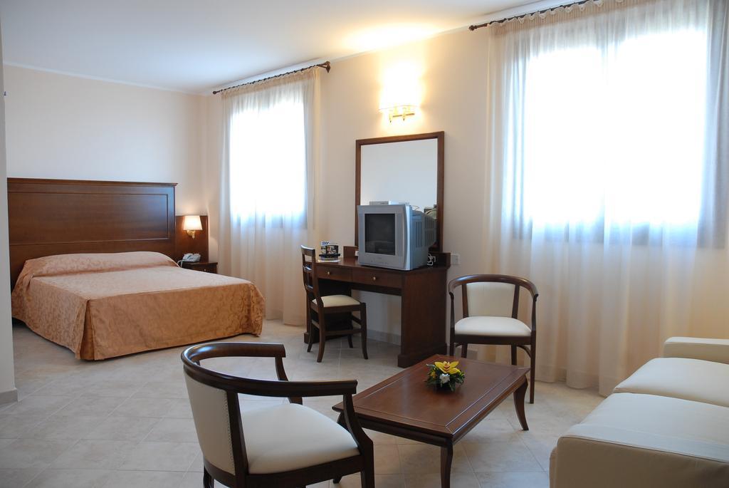 Hotel Villa Mokarta Salemi ภายนอก รูปภาพ